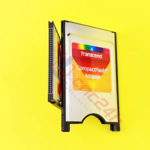 Adapter CF To PCMCIA Transcend chuẩn công nghiệp dành cho máy CNC. Một đầu adapter cắm thẻ CF vào, đầu còn lại cắm vào máy CNC để rút / nạp dữ liệu.